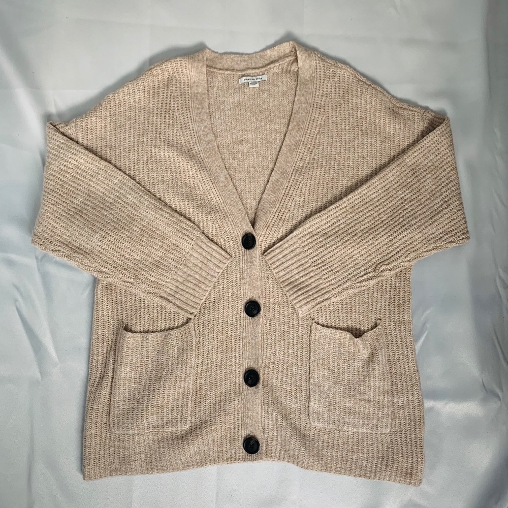 American Eagle tan/cream cardigan
